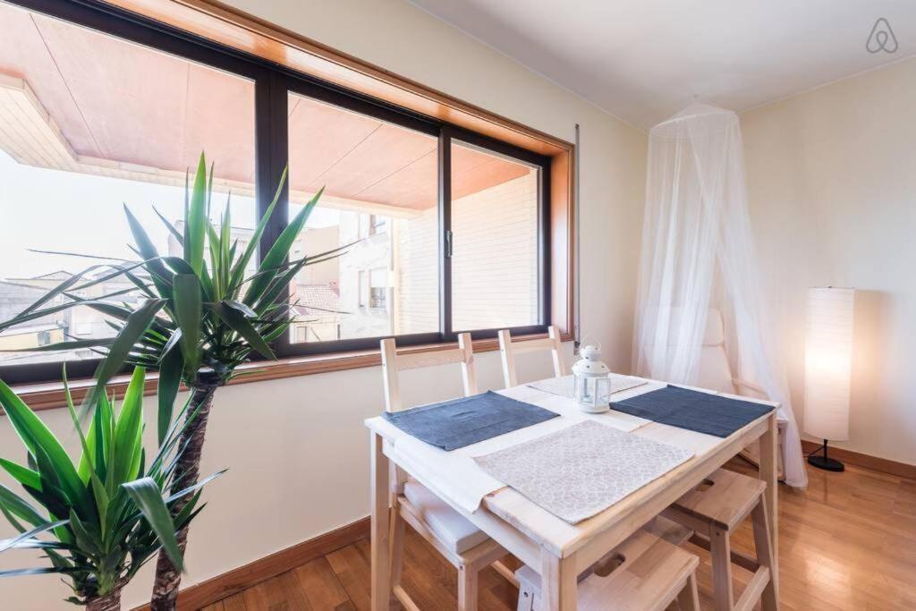 Gaia House - Apartamento Inteiro Junto Ao Metro บีลาโนวาเดกายา ภายนอก รูปภาพ