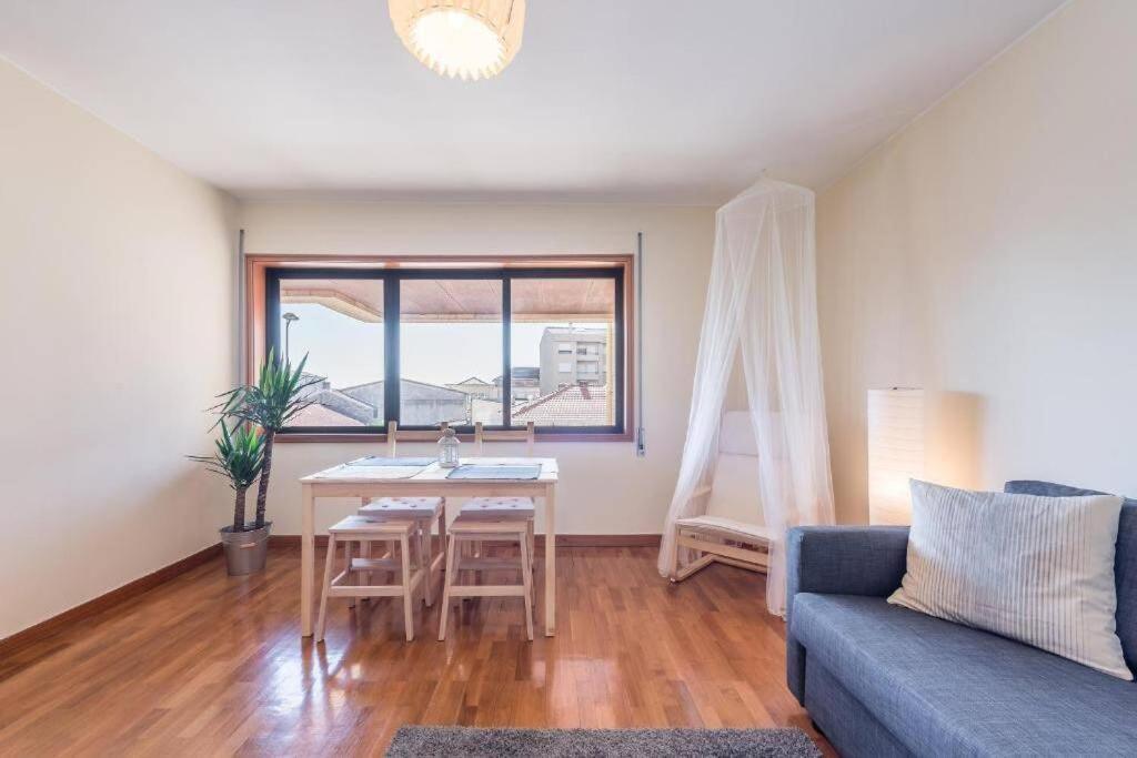 Gaia House - Apartamento Inteiro Junto Ao Metro บีลาโนวาเดกายา ภายนอก รูปภาพ