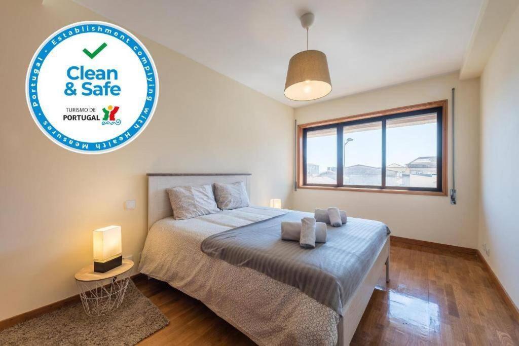 Gaia House - Apartamento Inteiro Junto Ao Metro บีลาโนวาเดกายา ภายนอก รูปภาพ